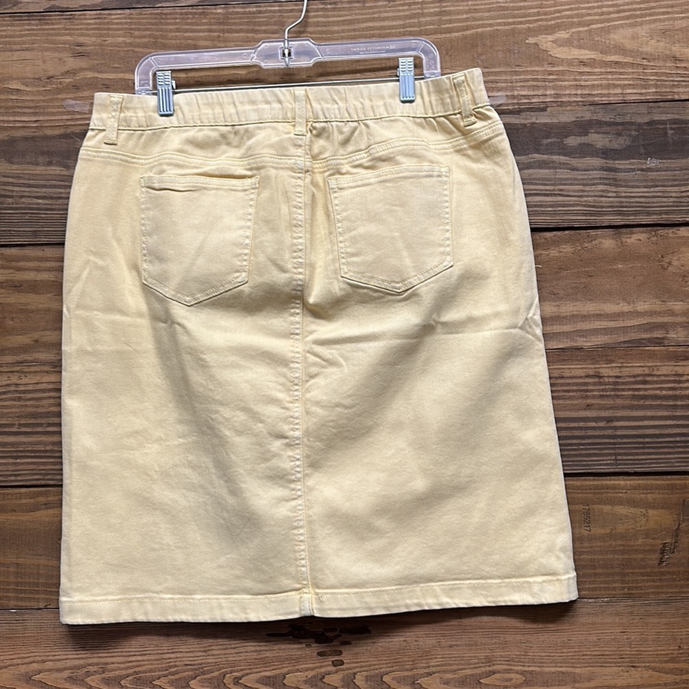 Cato Skirt - Picture 4 of 11